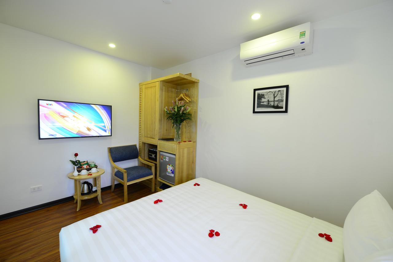 Blue Hanoi Inn Luxury Hotel Exterior photo